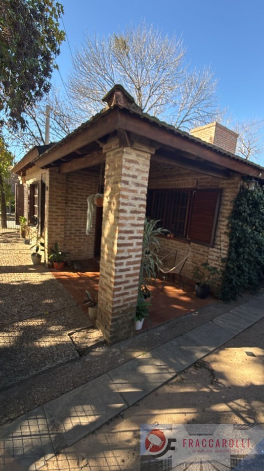 Casa con dos dormitorios en esquina
