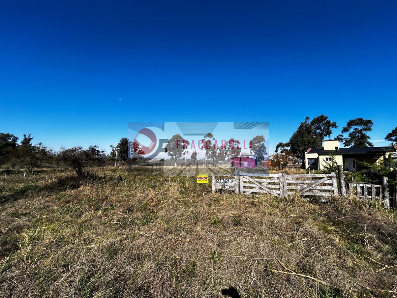 Lote en esquina - Barrio San Juan I