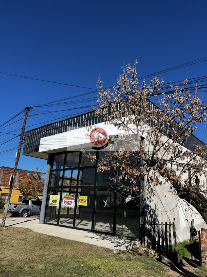 LOCAL COMERCIAL, A ESTRENAR, EN ESQUINA SOBRE AVENIDA MITRE - SAN JOSE - E. RIOS