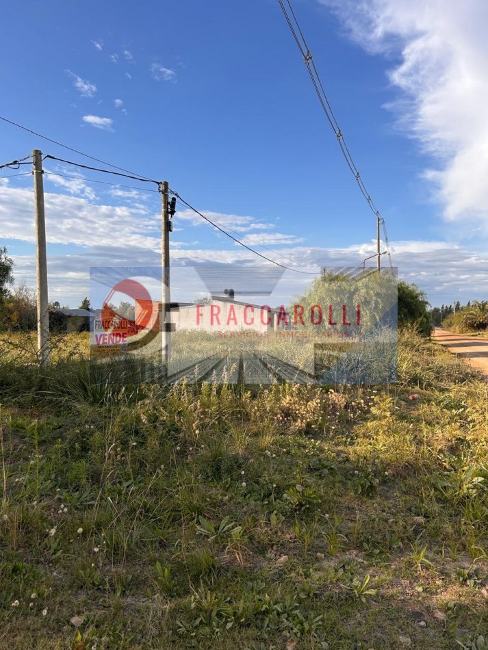 Hermoso lote de 1600 m2 a 100 mts. de Ruta 135 -  Acceso a Colon