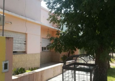Casa 2 dormitorios - Zona Escuela Paso.