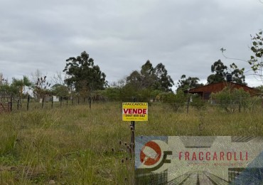 LOTE EN ESQUINA FRENTE AL LAGO, BARRIO SAN JUAN PRIMERO